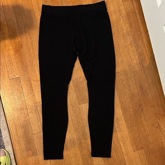 UGG Black Stretch Leggings - Smooth Fit M - Picture 3 of 6